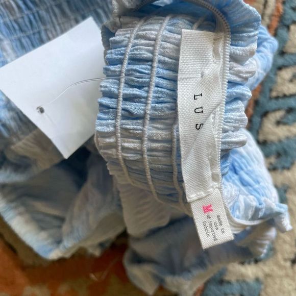 Lush Blue Swirl Smocked Puff Sleeve Crop Top - Picture 5 of 6